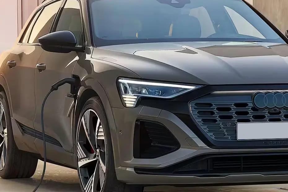 Audi Q8 e-tron Battery, Range & Charging Audi Q8 e-tron Battery, Range & Charging