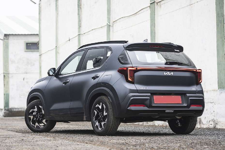 Kia Sonet Left Rear Three Quarter Kia Sonet Left Rear Three Quarter