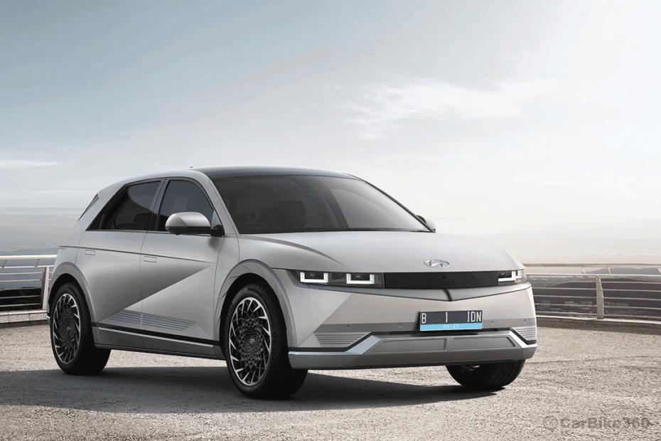 Hyundai Ioniq 5 Right Front Three Quarter Hyundai Ioniq 5 Right Front Three Quarter