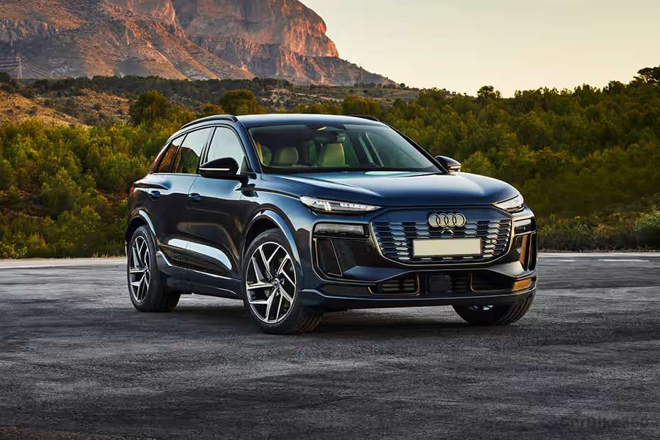 Audi Q6 e-tron Left Front Three Quarter Audi Q6 e-tron Left Front Three Quarter