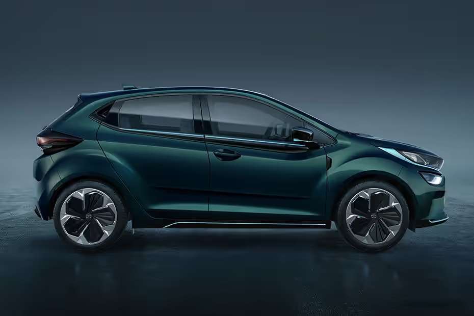 Tata Altroz EV Right Side View Tata Altroz EV Right Side View