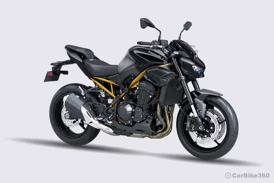 Kawasaki z900 right front three quarter Kawasaki z900 right front three quarter