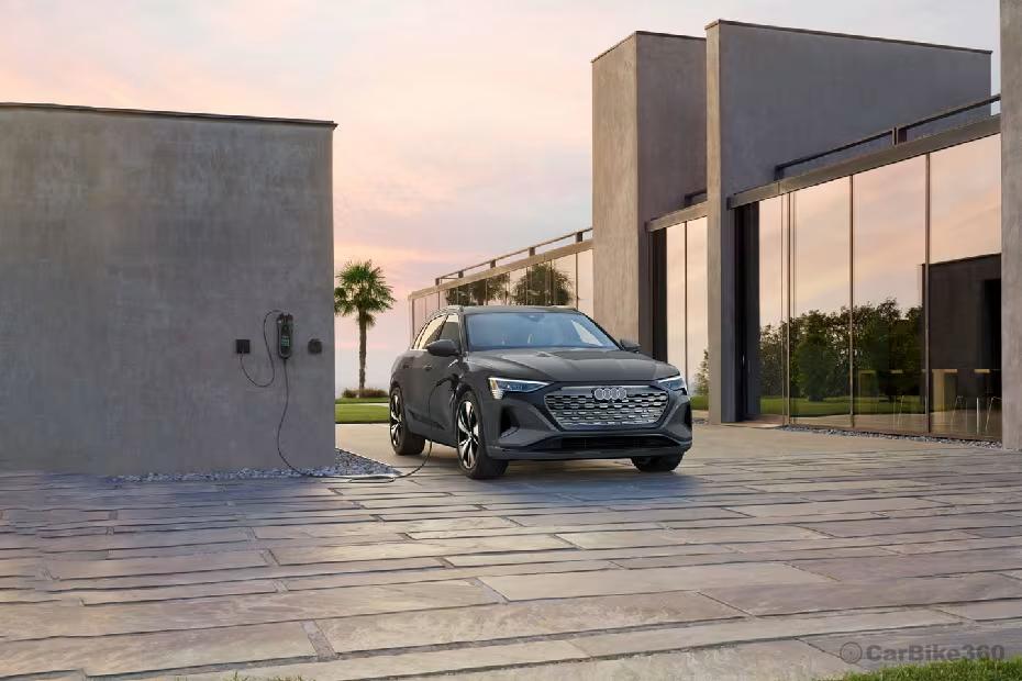 Audi Q8 e-tron Right Front Three Quarter Audi Q8 e-tron Right Front Three Quarter