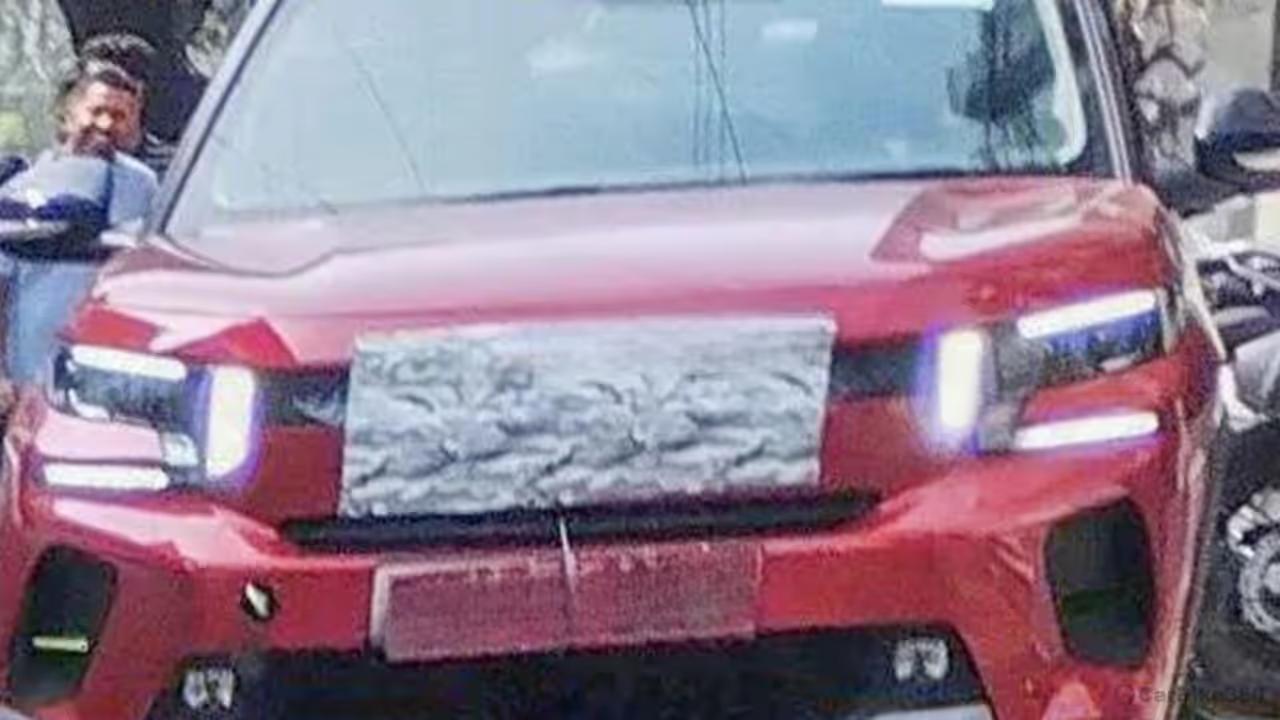 सिट्रोएन ईसी3 यूरो के अपकमिंग वेरिएंट को भारत में टेस्टिंग के दौरान देखा गया सिट्रोएन ईसी3 यूरो के अपकमिंग वेरिएंट को भारत में टेस्टिंग के दौरान देखा गया