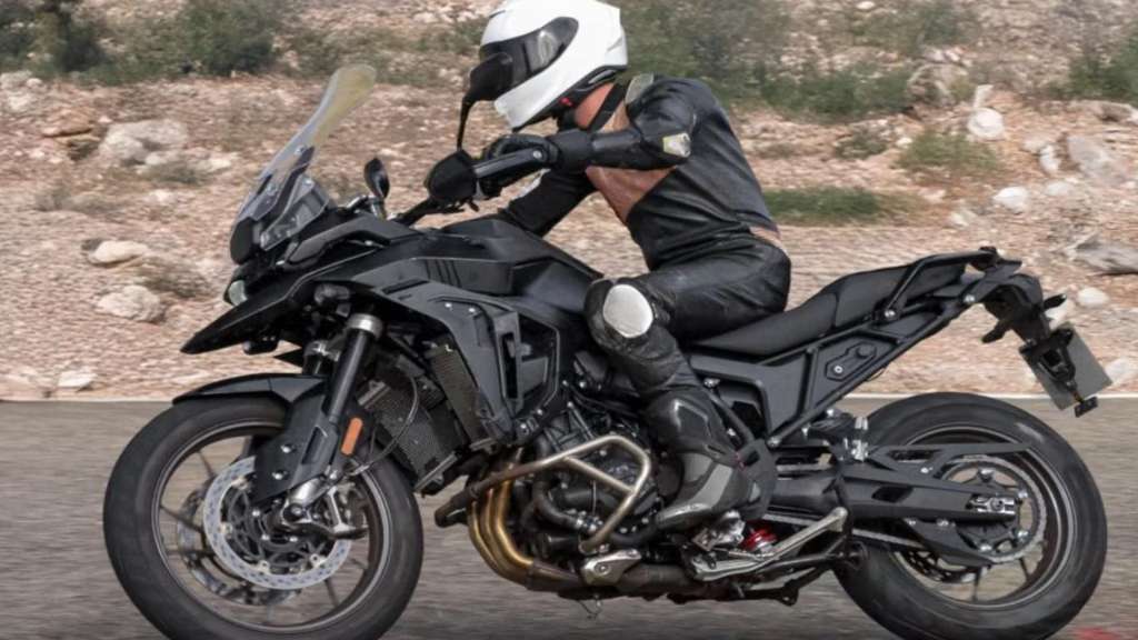 Triumph Tiger 900