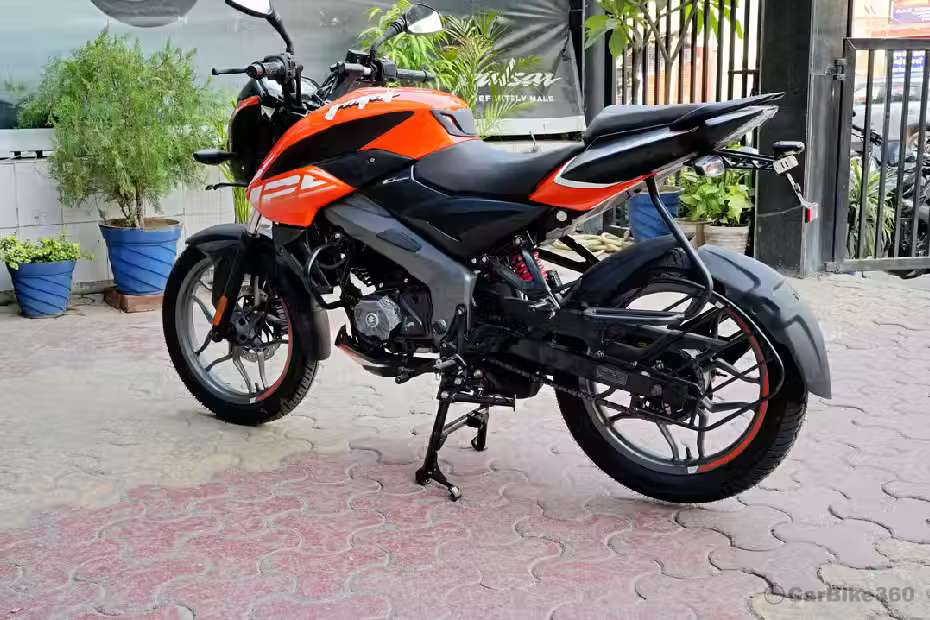Bajaj Pulsar NS 125 images Bajaj Pulsar NS 125 images