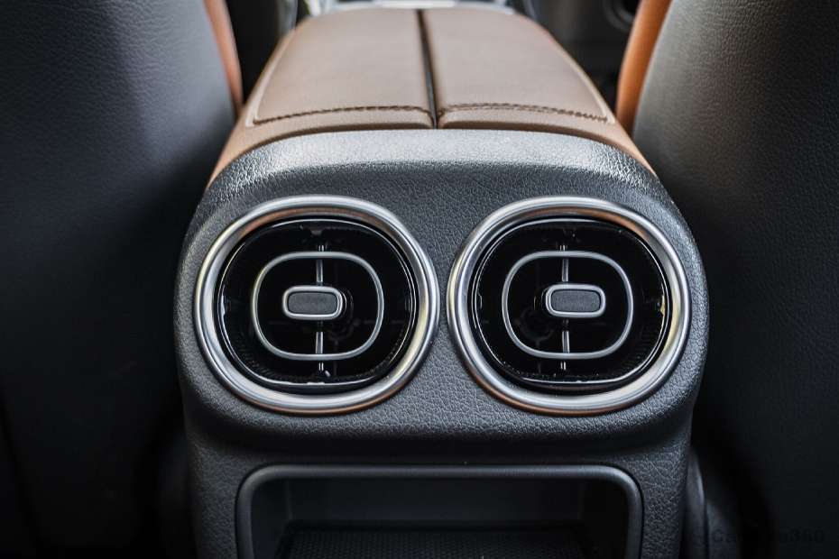 Mercedes-Benz Unveils Long-Wheelbase GLC EV With 6 Seats and 85.5kWh Battery in China