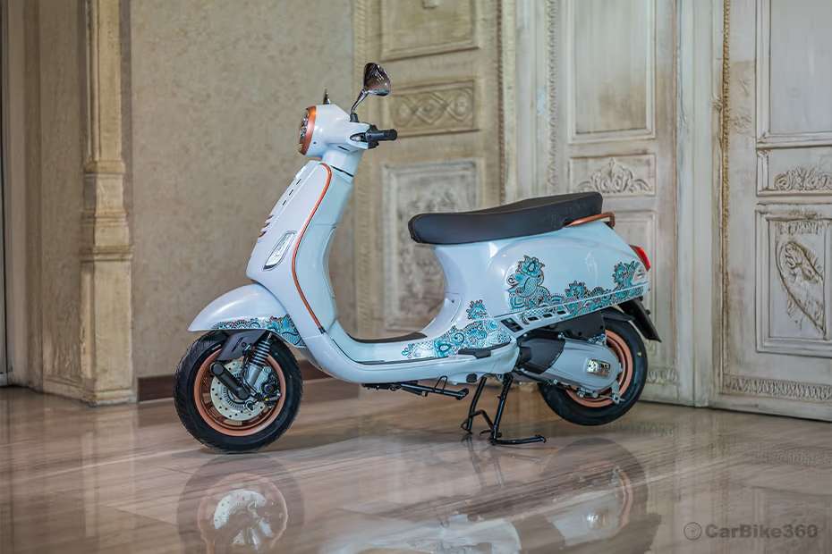 Vespa Qala Left Side Vespa Qala Left Side