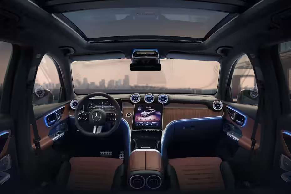 Mercedes-Benz GLC 350e Dashboard Mercedes-Benz GLC 350e Dashboard
