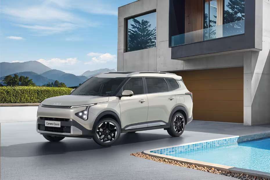 Kia Updates Carens Clavis for 2026 with New Trims and Expanded Features Audio
