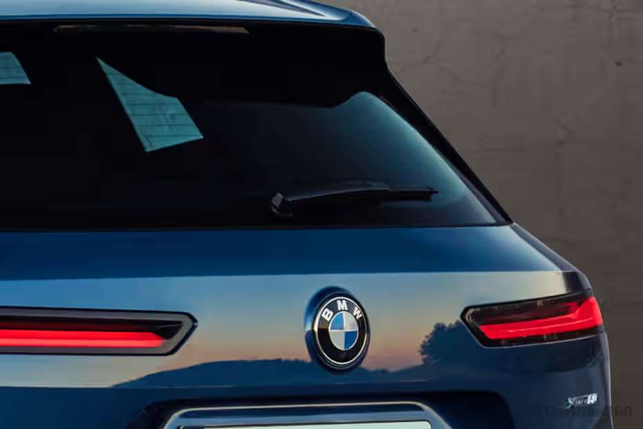BMW iX Facelift Rear Wiper BMW iX Facelift Rear Wiper