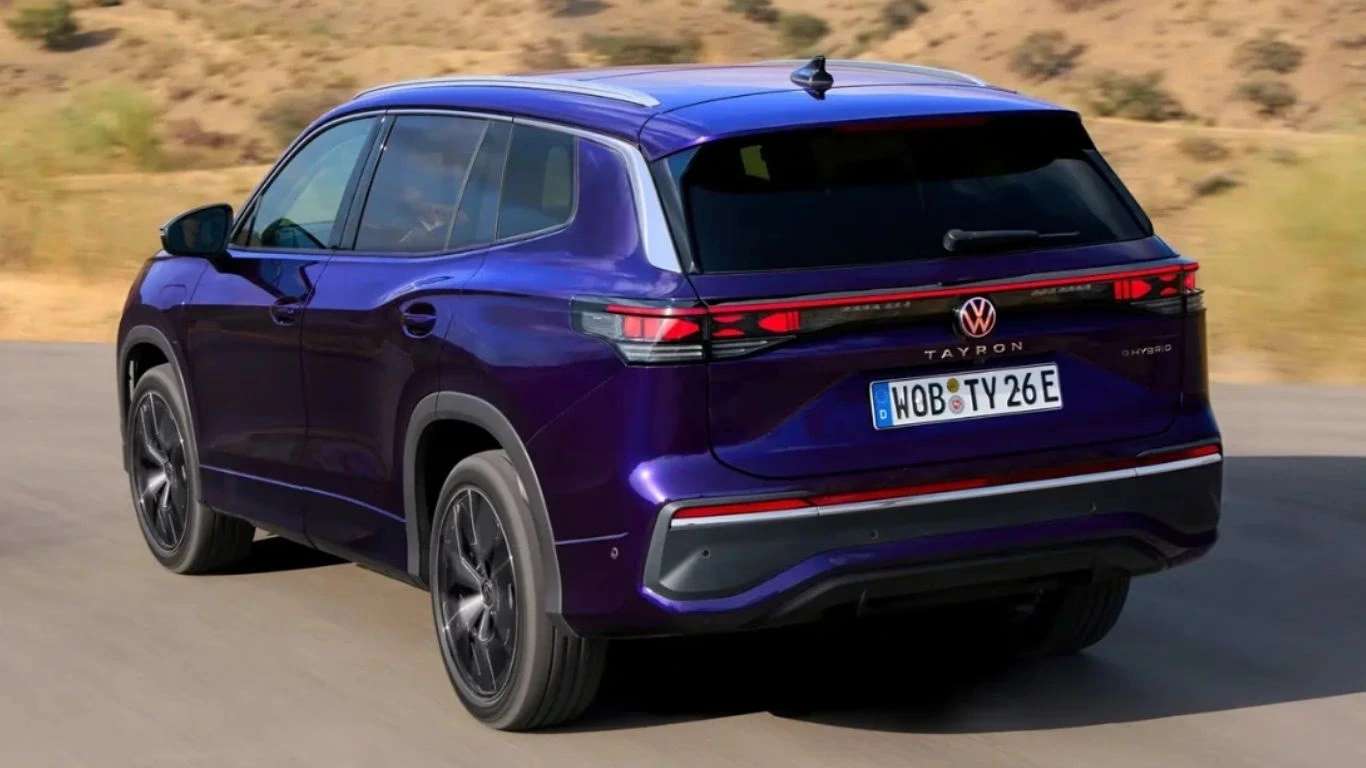 Volkswagen Tayron R-Line rear view