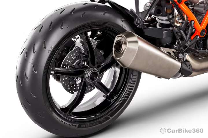 KTM 1390 Super Duke R images KTM 1390 Super Duke R images