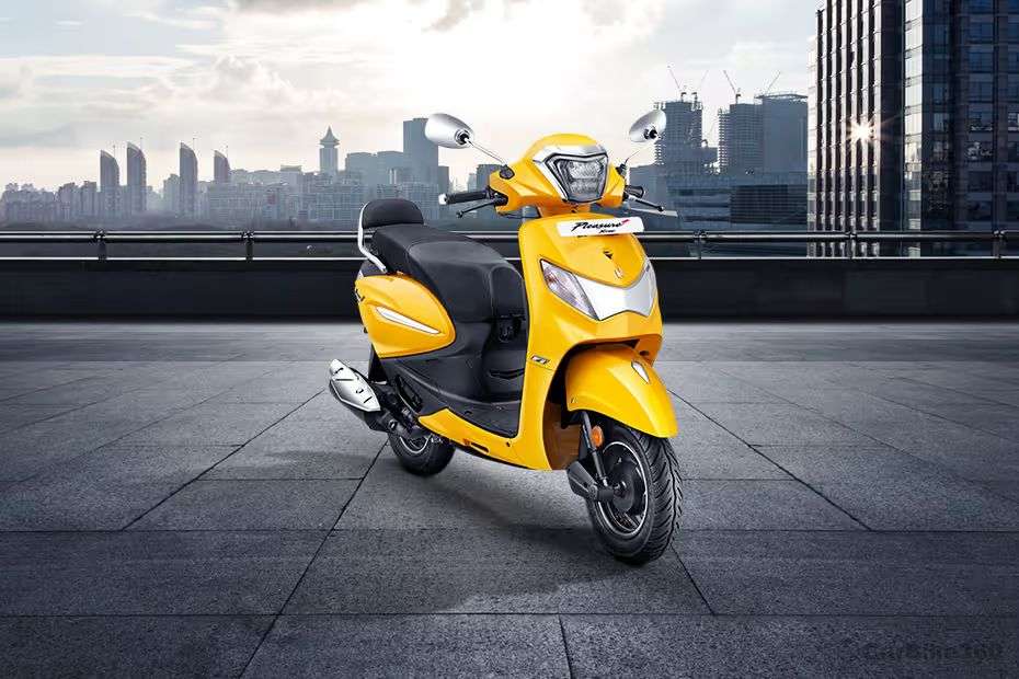 Hero Pleasure Plus Front Right View Hero Pleasure Plus Front Right View