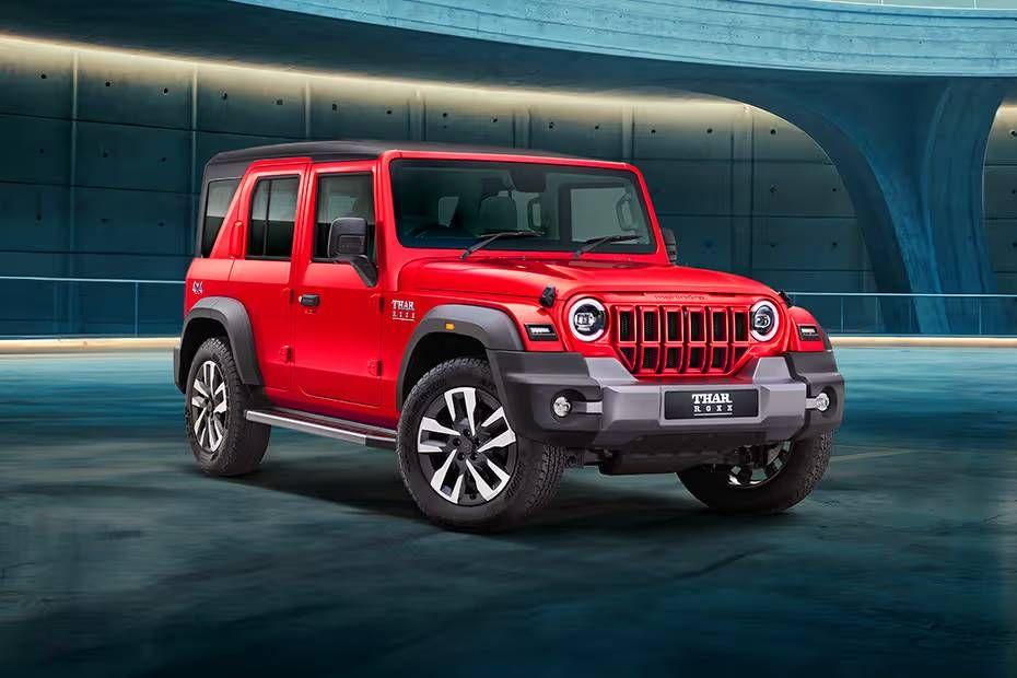 Mahindra Thar Roxx Right Front Three Quarter Mahindra Thar Roxx Right Front Three Quarter