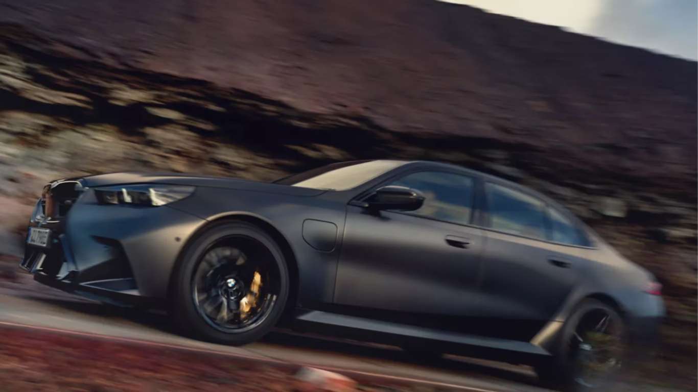 M5 Electric driving pleasure | CARBIKE360 M5 Electric driving pleasure | CARBIKE360