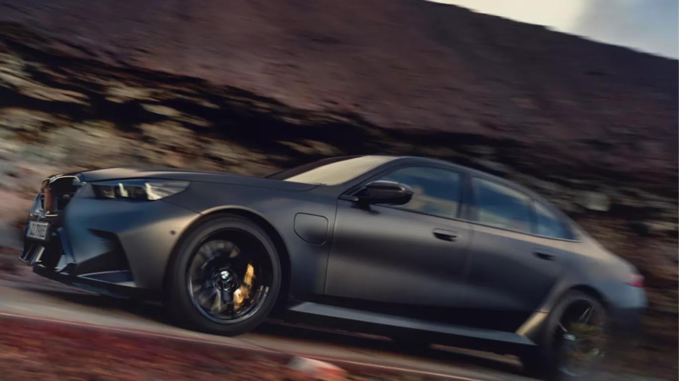 BMW M5 इलेक्ट्रिक ड्राइविंग रेंज BMW M5 इलेक्ट्रिक ड्राइविंग रेंज