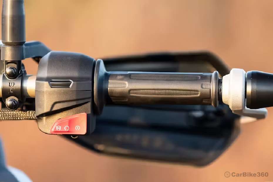 TVS Apache RTX 300 images TVS Apache RTX 300 images