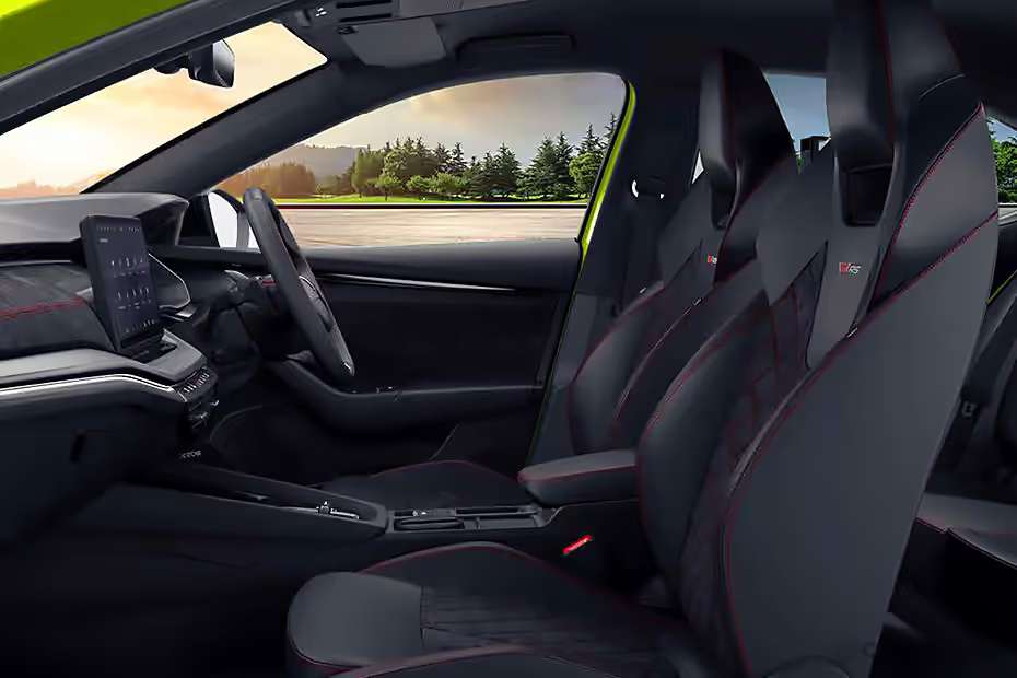 Skoda Octavia RS Front Seats (Passenger View) Skoda Octavia RS Front Seats (Passenger View)
