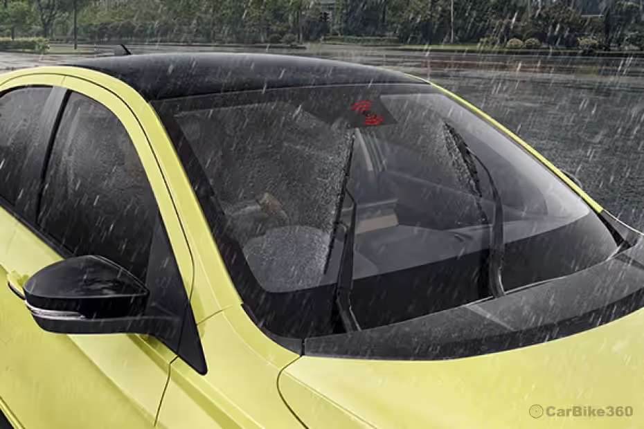 Tata Tiago EV Automatic Rain Sensing Wipers Tata Tiago EV Automatic Rain Sensing Wipers