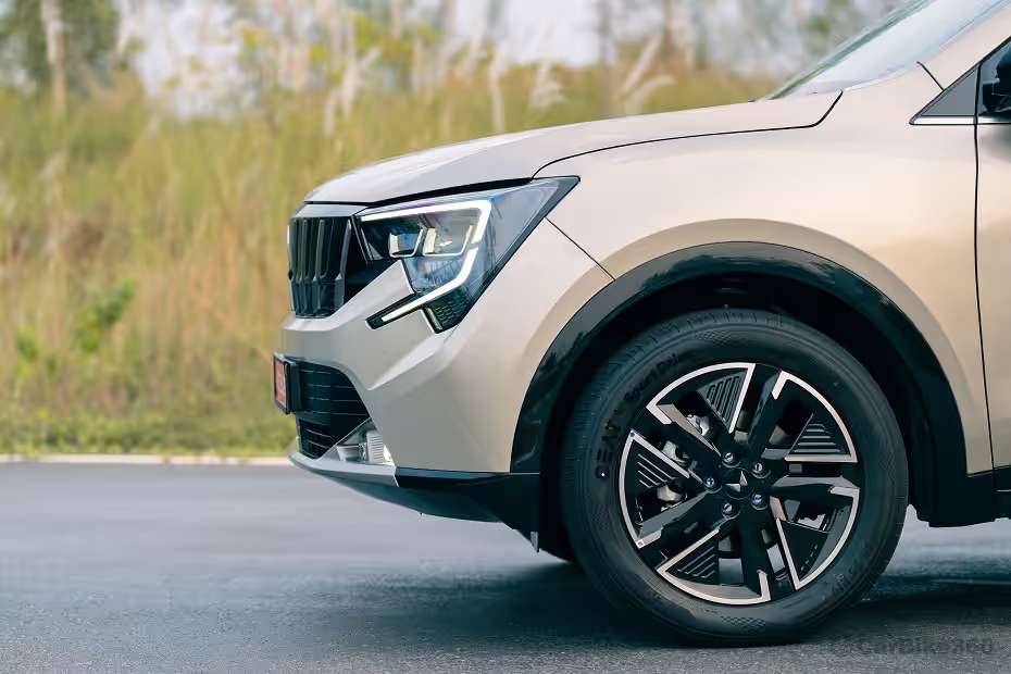 Mahindra XUV 7XO Front Fender Mahindra XUV 7XO Front Fender