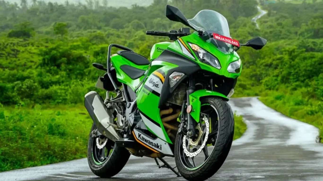 Kawasaki Ninja 300