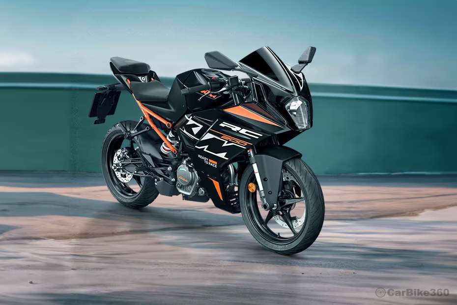 KTM RC 200 Front Right Quarter View KTM RC 200 Front Right Quarter View