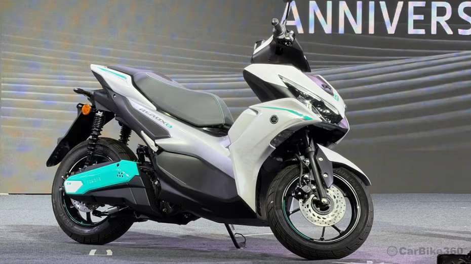 Yamaha Aerox-E Right Front Three Quarter Yamaha Aerox-E Right Front Three Quarter