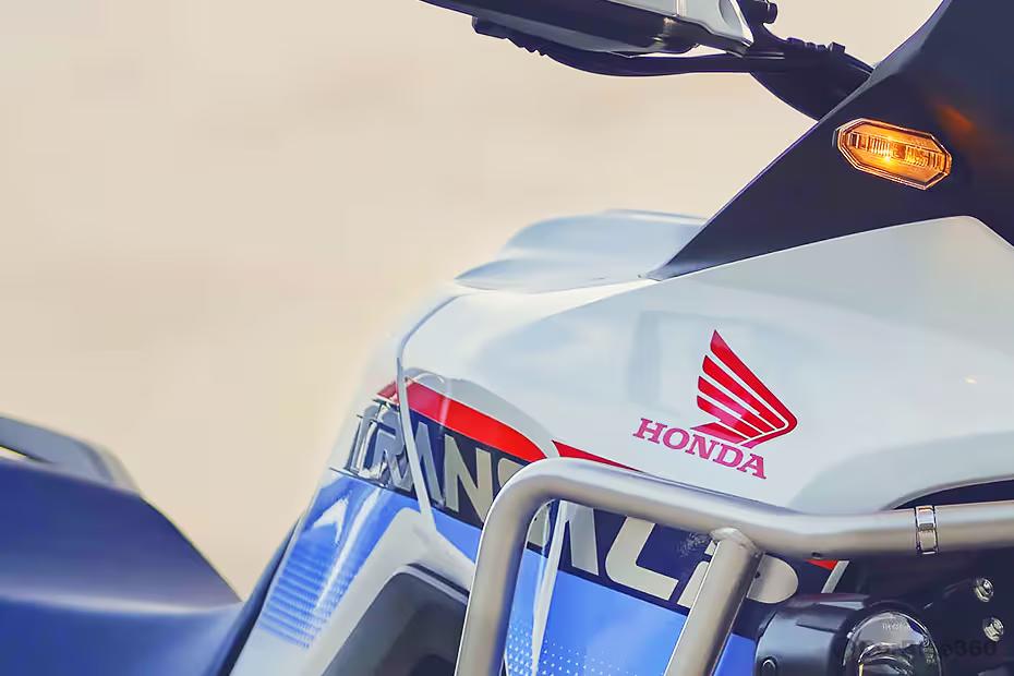 Honda xl750 transalp fuel tank (right) Honda xl750 transalp fuel tank (right)