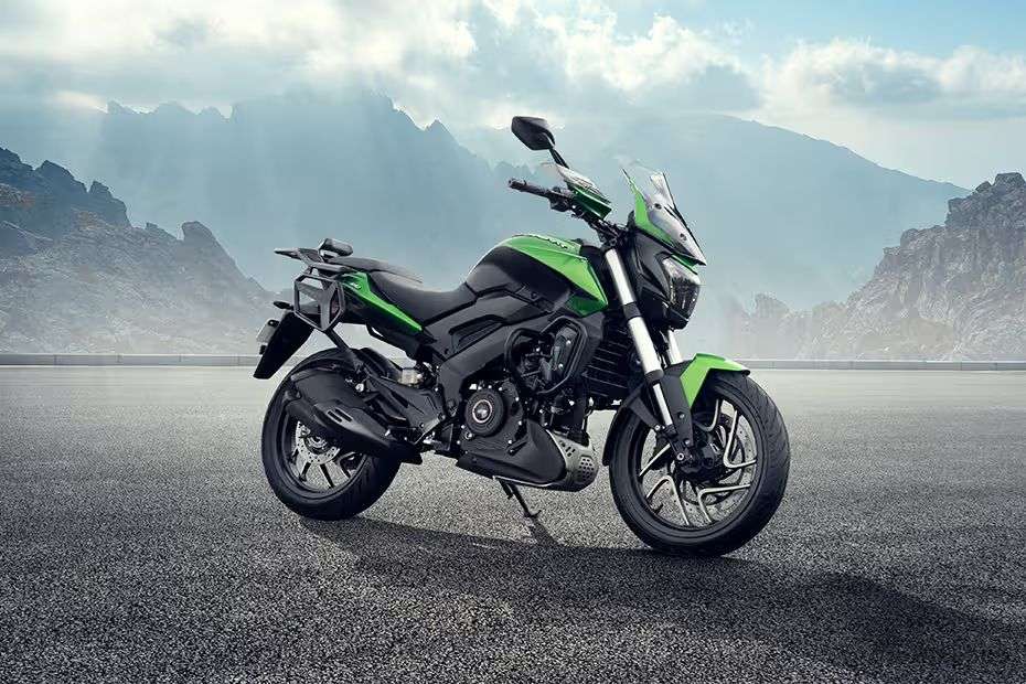 Bajaj Dominar 400 Right Front Three Quarter Bajaj Dominar 400 Right Front Three Quarter