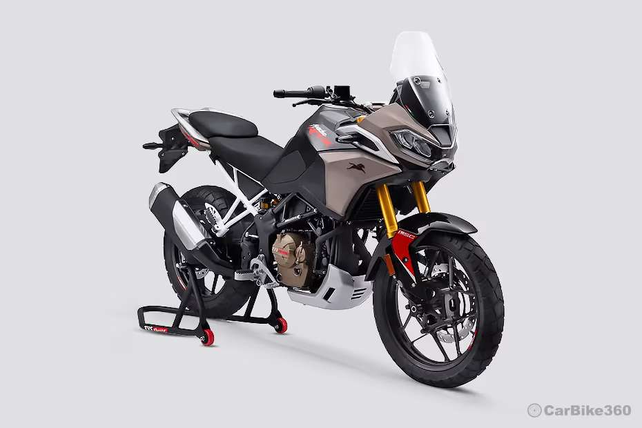 TVS Apache RTX 300 Front Right Quarter View TVS Apache RTX 300 Front Right Quarter View