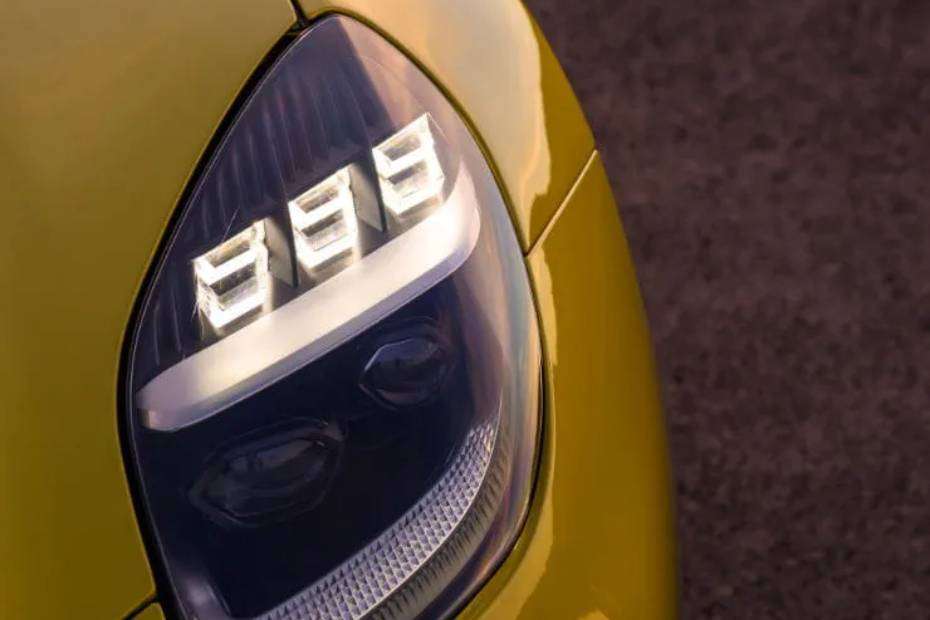 Aston Martin Vantage Headlight Aston Martin Vantage Headlight