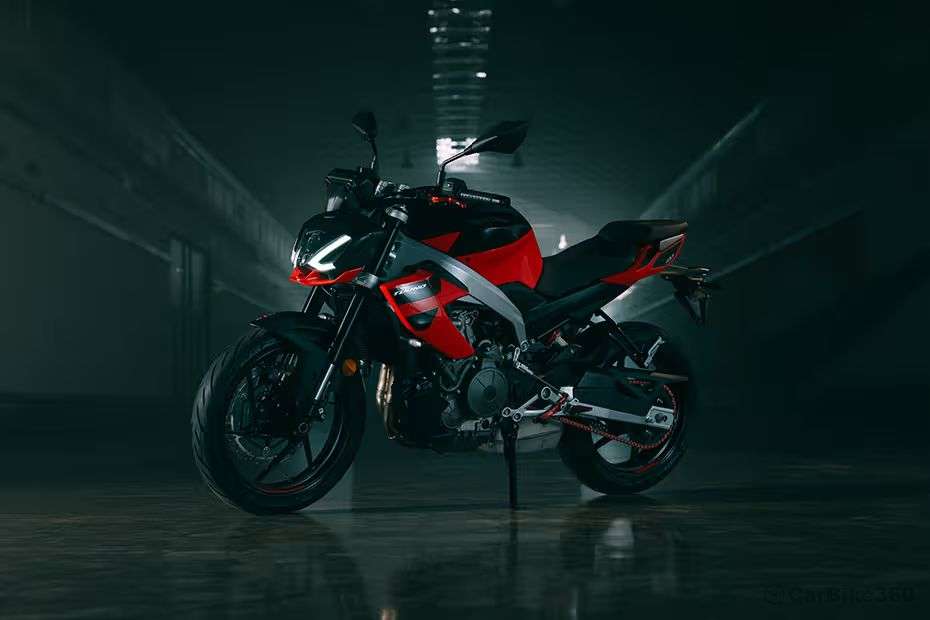 Aprilia Tuono 457 Left Front Three Quarter Aprilia Tuono 457 Left Front Three Quarter