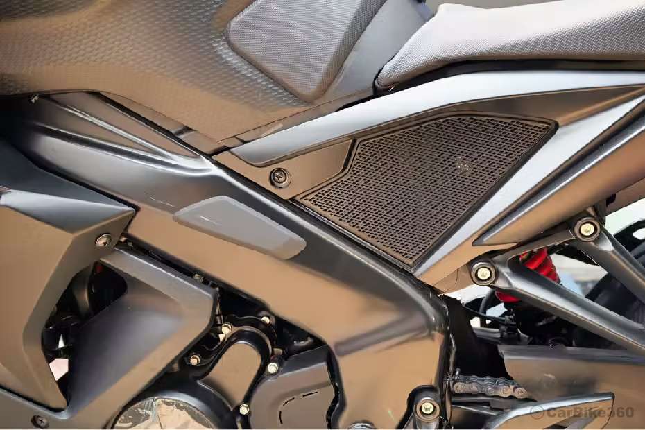 Bajaj Pulsar RS200 images Bajaj Pulsar RS200 images