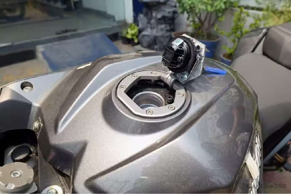 Bajaj Pulsar RS200 images Bajaj Pulsar RS200 images