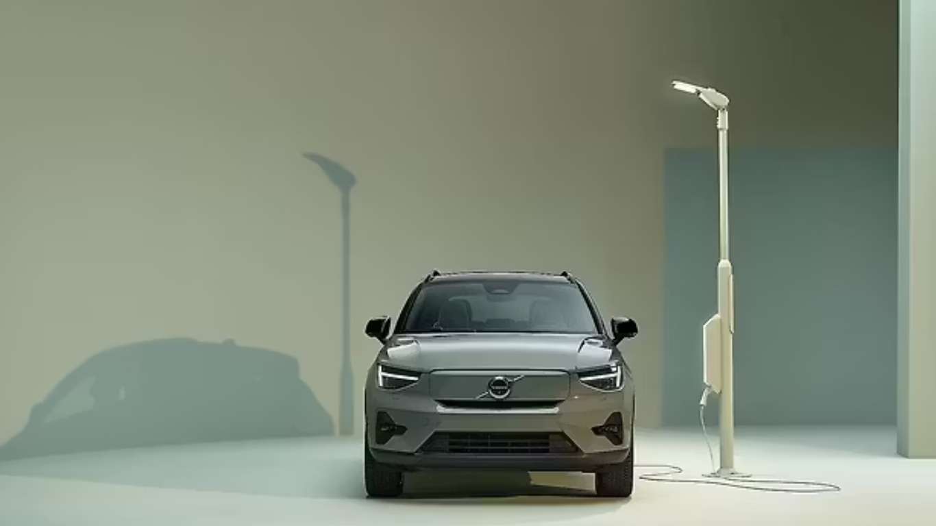 Volvo EX40 impressive bit is the claimed 475km electric range with 69 kWh battery pack Volvo EX40 impressive bit is the claimed 475km electric range with 69 kWh battery pack