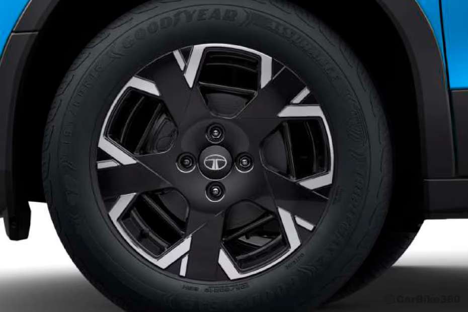 TrailCrest R16 Alloy wheels TrailCrest R16 Alloy wheels