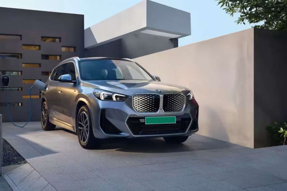BMW iX1 LWB BMW iX1 LWB