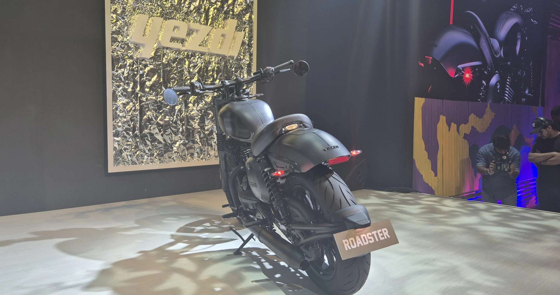Yezdi Roadster