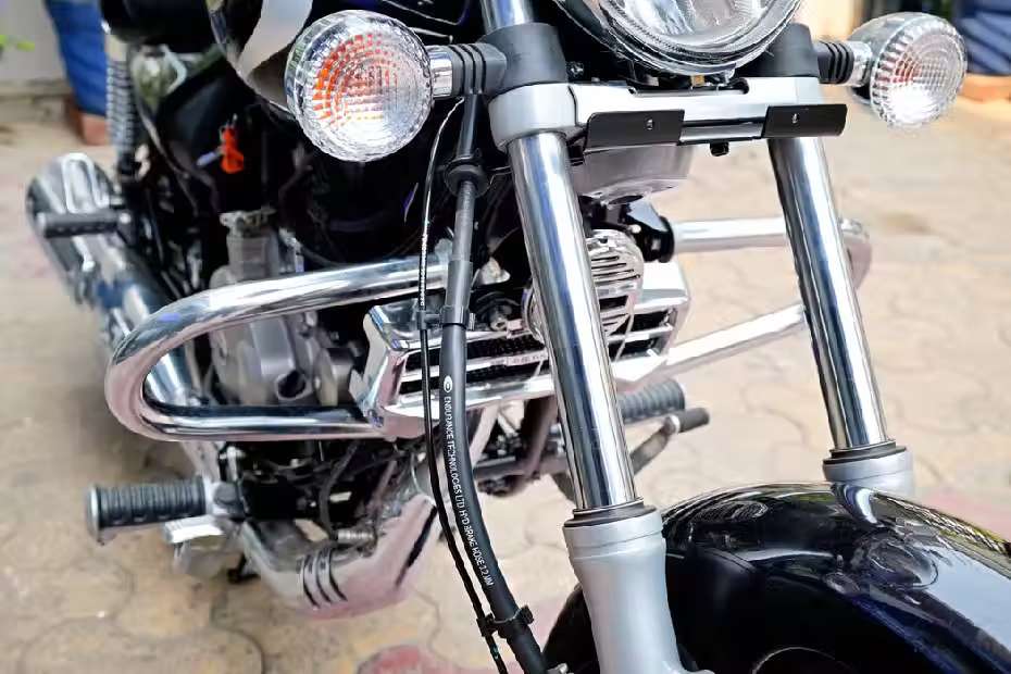 Bajaj Avenger Cruise 220 images Bajaj Avenger Cruise 220 images
