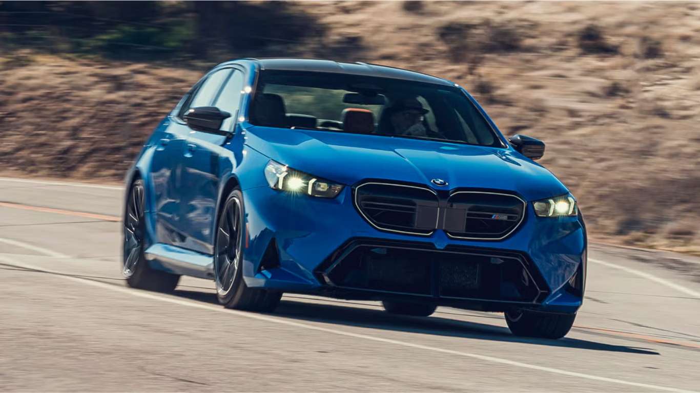 BMW M5| CARBIKE360 BMW M5| CARBIKE360