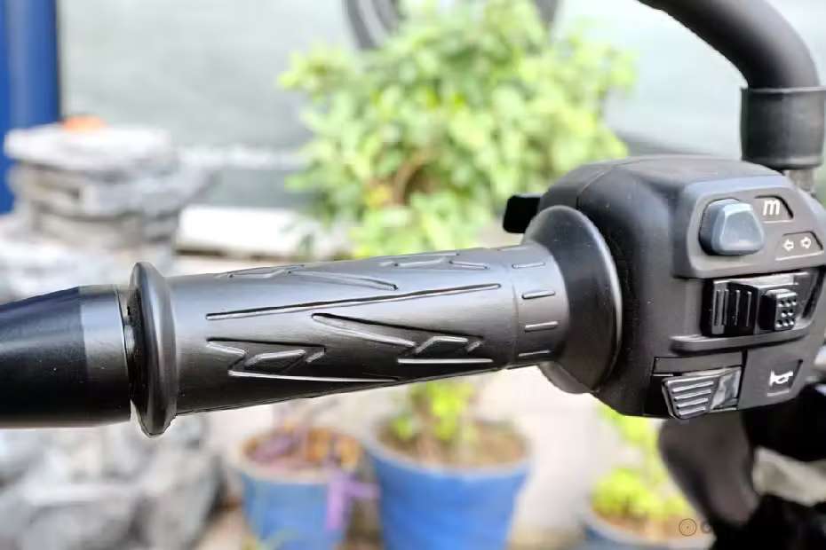 Bajaj Pulsar NS200 images Bajaj Pulsar NS200 images
