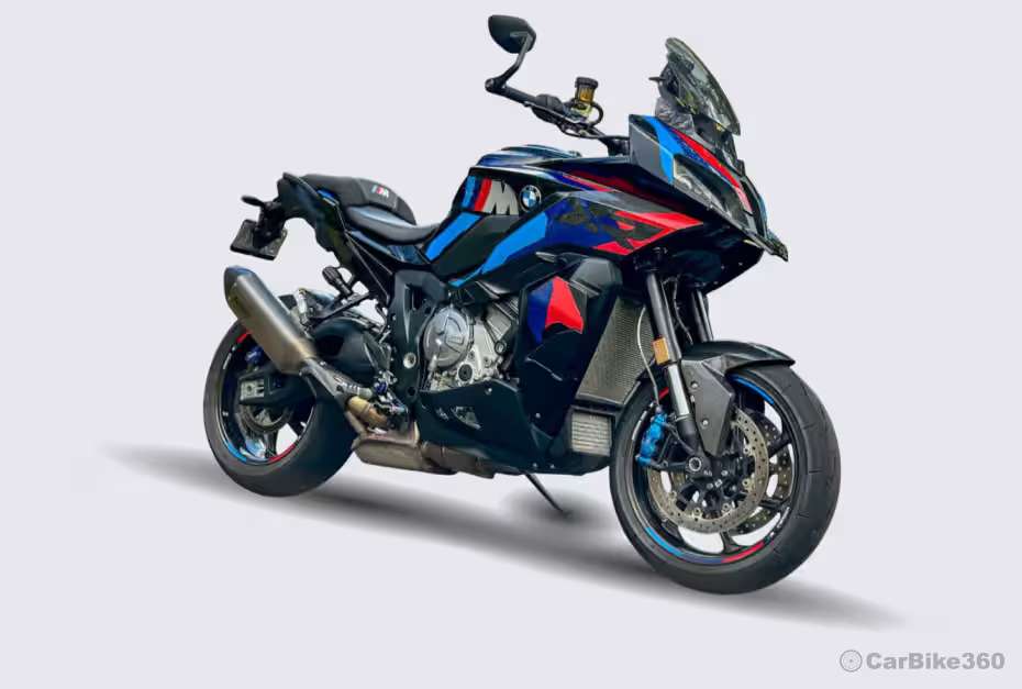BMW M 1000 XR Right Front Three Quarter BMW M 1000 XR Right Front Three Quarter