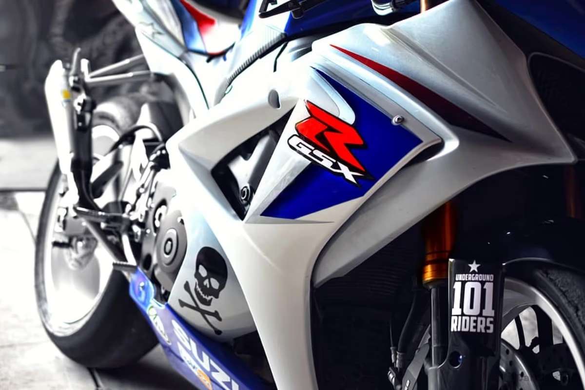 Suzuki Gears Up for New Sport Bike Launch on July 31, 2025—Could It Be the Next GSX-R? Audio