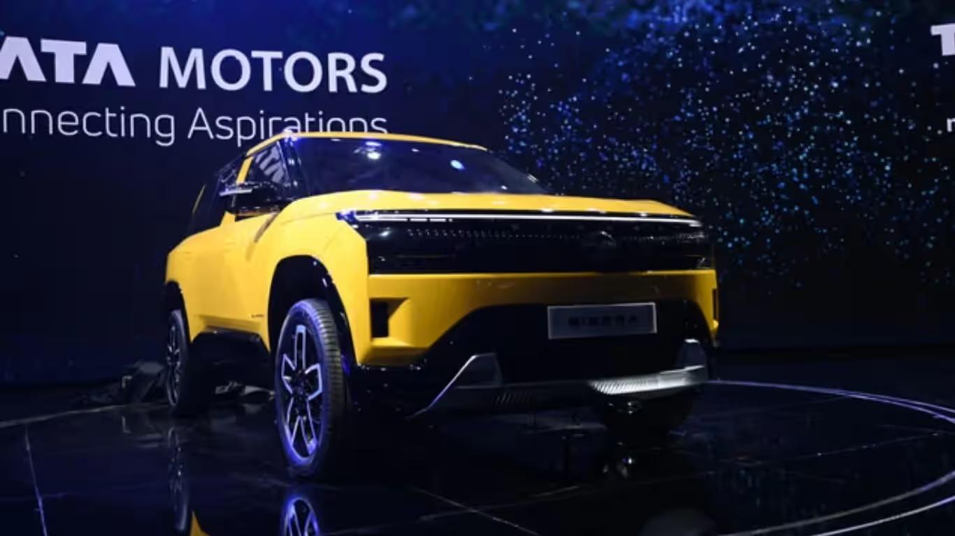 Tata Motors 25 नवंबर को बिल्कुल-नई Tata Sierra का खुलासा करने के लिए तैयार है Tata Motors 25 नवंबर को बिल्कुल-नई Tata Sierra का खुलासा करने के लिए तैयार है