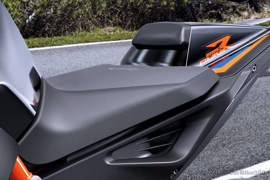 KTM 890 Duke R images KTM 890 Duke R images