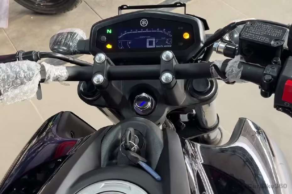 Yamaha FZ-FI Version 3.0 images Yamaha FZ-FI Version 3.0 images