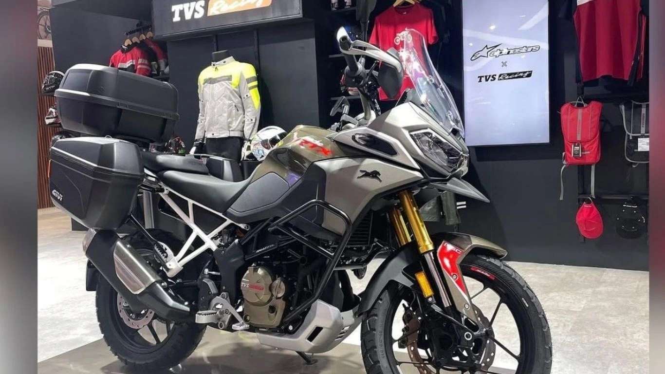 TVS Apache RTX