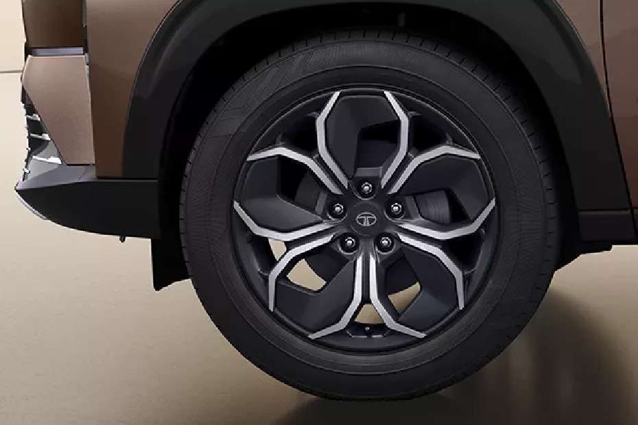 Tata Curvv ICE Alloy-Wheel Tata Curvv ICE Alloy-Wheel