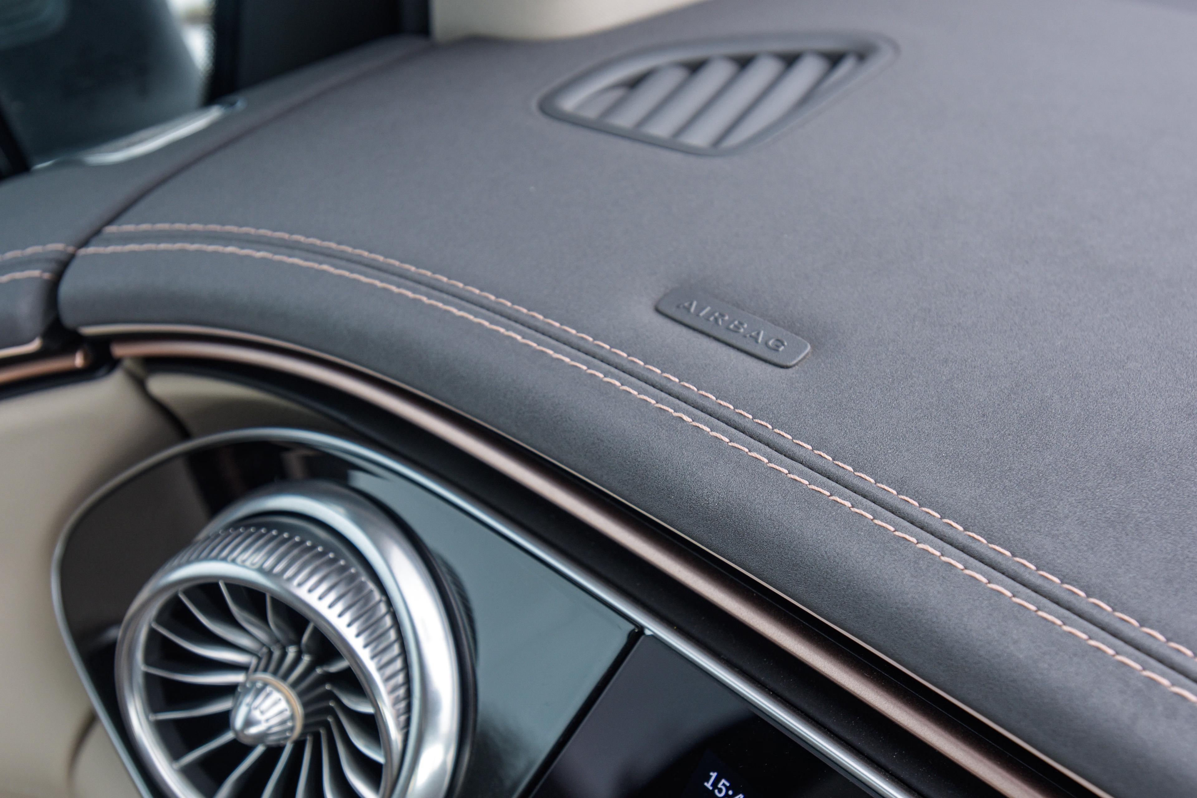 Mercedes-Benz EQS SUV — सुरक्षा और ड्राइवर सहायता Mercedes-Benz EQS SUV — सुरक्षा और ड्राइवर सहायता